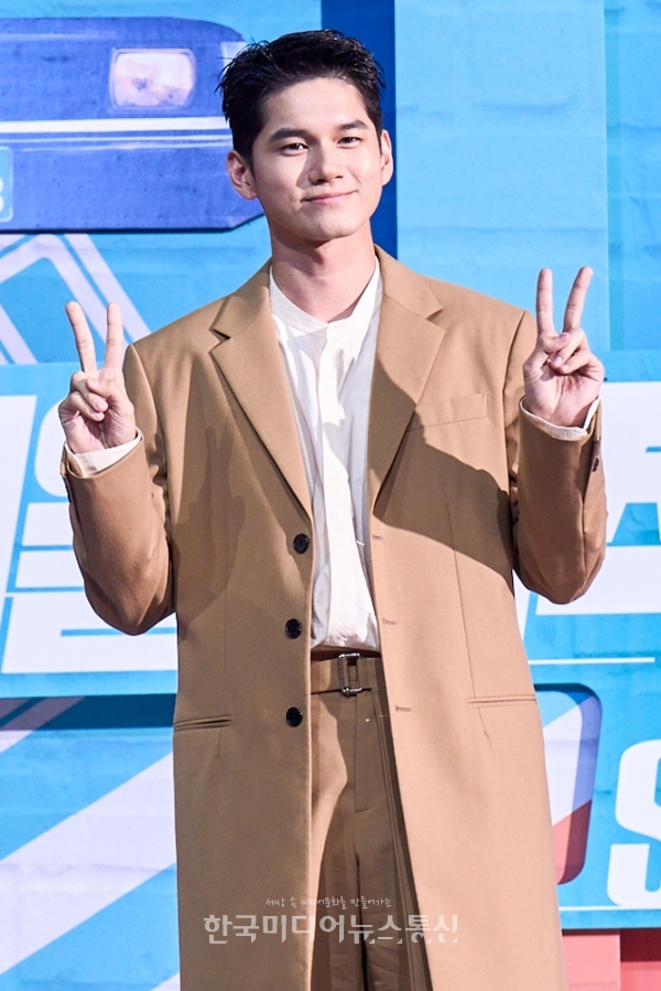 [KM포토] 옹성우 귀여운 막내 < 포토뉴스 < 방송연예 < MP (Media Post) < 기사본문 - 한국미디어뉴스통신 [KM포토] 옹성우 귀여운 막내