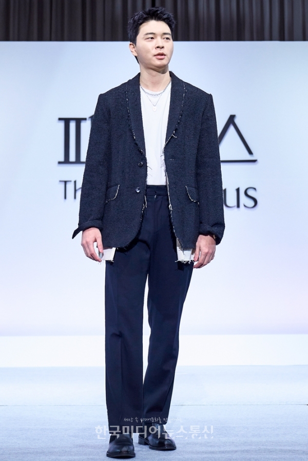 [KM포토] 이상운 당당한 런웨이 < 포토뉴스 < 방송연예 < MP (Media Post) < 기사본문 - 한국미디어뉴스통신 [KM포토] 이상운 당당한 런웨이