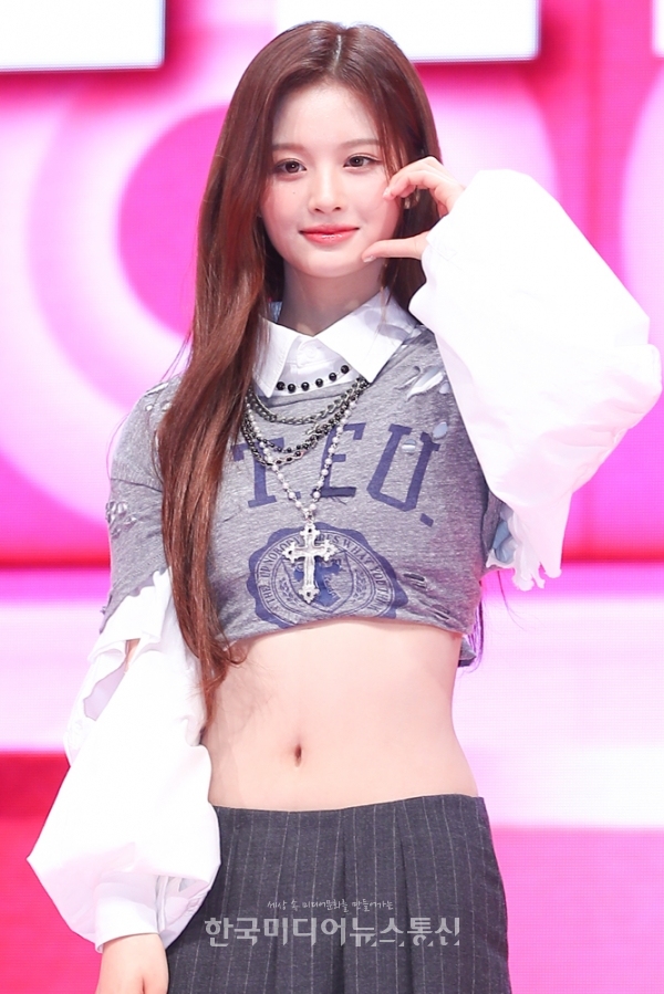 [KM포토] 엔믹스(NMIXX) 설윤 '설렐 수 밖에 없는 하트'