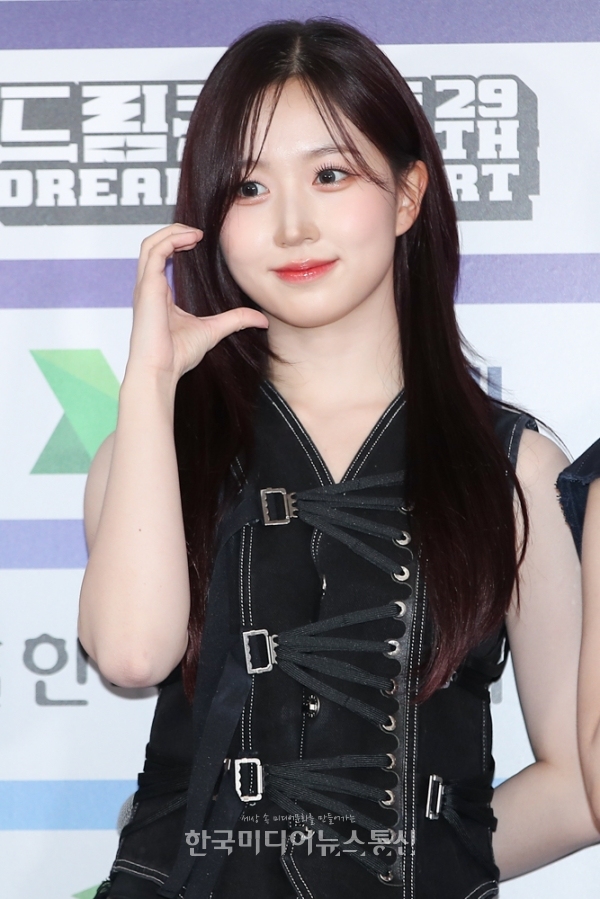 [KM포토] 엔믹스(NMIXX) 혜원 포근한 미모 < 포토뉴스 < 방송연예... 한국미디어뉴스통신 [KM포토] 엔믹스(NMIXX) 혜원 포근한 미모