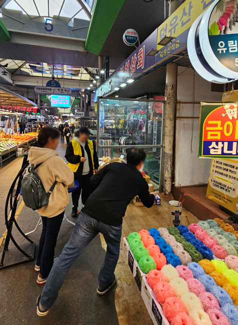 부천 상동시장, 맞춤형 마케팅 행사로 지역 경제 활성화 < 경기... 부천 상동시장, 맞춤형 마케팅 행사로 지역 경제 활성화