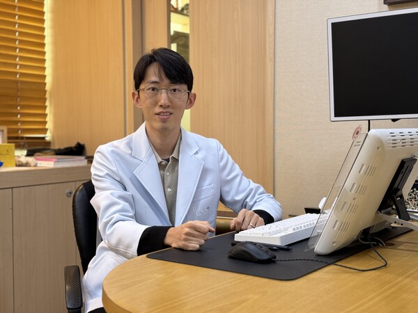아이레그플러스의원 송진욱 원장